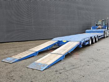 3 AXLE SEMI / EXTENDABLE / HYDR. RAMPEN